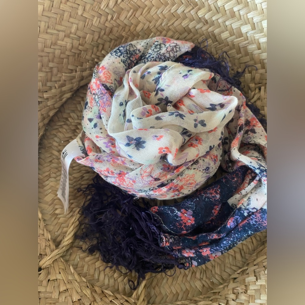 Vintage H&M Divided Red Label Scarf - Y2K Ditsy Floral Print Wrap EUC